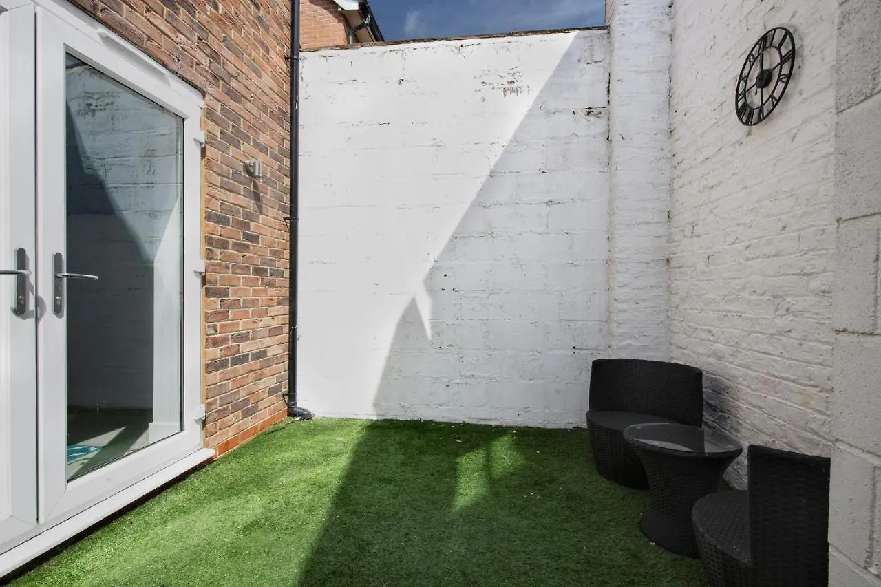 Daire Granville House York